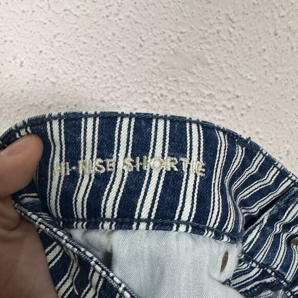American Eagle Ne(x)t Level Stretch Hi Rise Shortie Striped Denim Shorts size 10 - Picture 4 of 5
